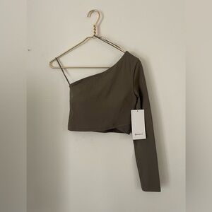 LULULEMON/ Long sleeve top